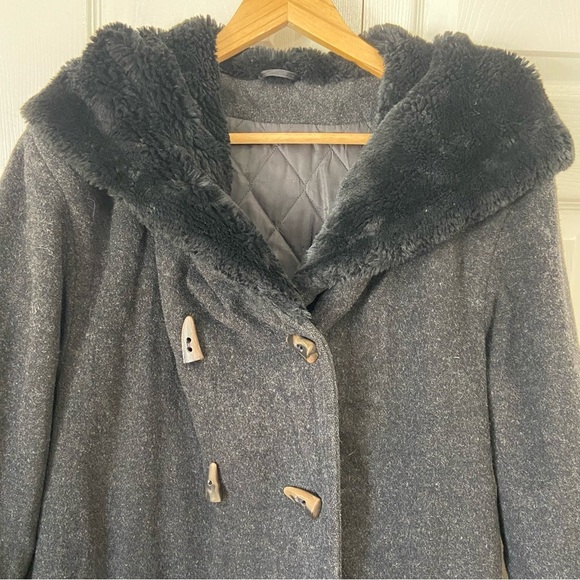 L.L.Bean Vintage Women’s 100% Wool Long Trench Toggle Parka Faux Fur Hood Coat - Picture 8 of 13